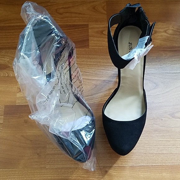 Heels - Picture 2 of 6